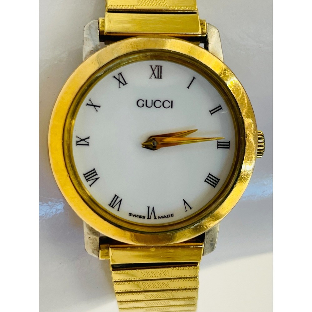 Gucci 2200 L Vintage Gold Tone Swiss Made Watch White Roman Numeral Dial Working